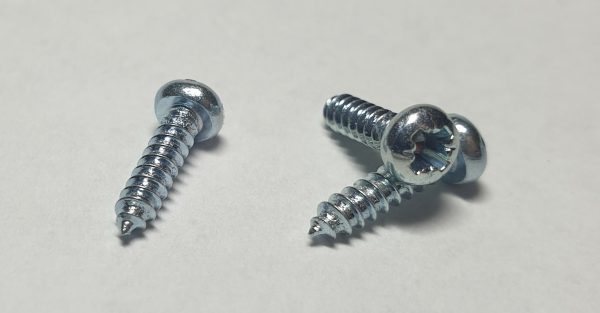 Post fixing screw x10